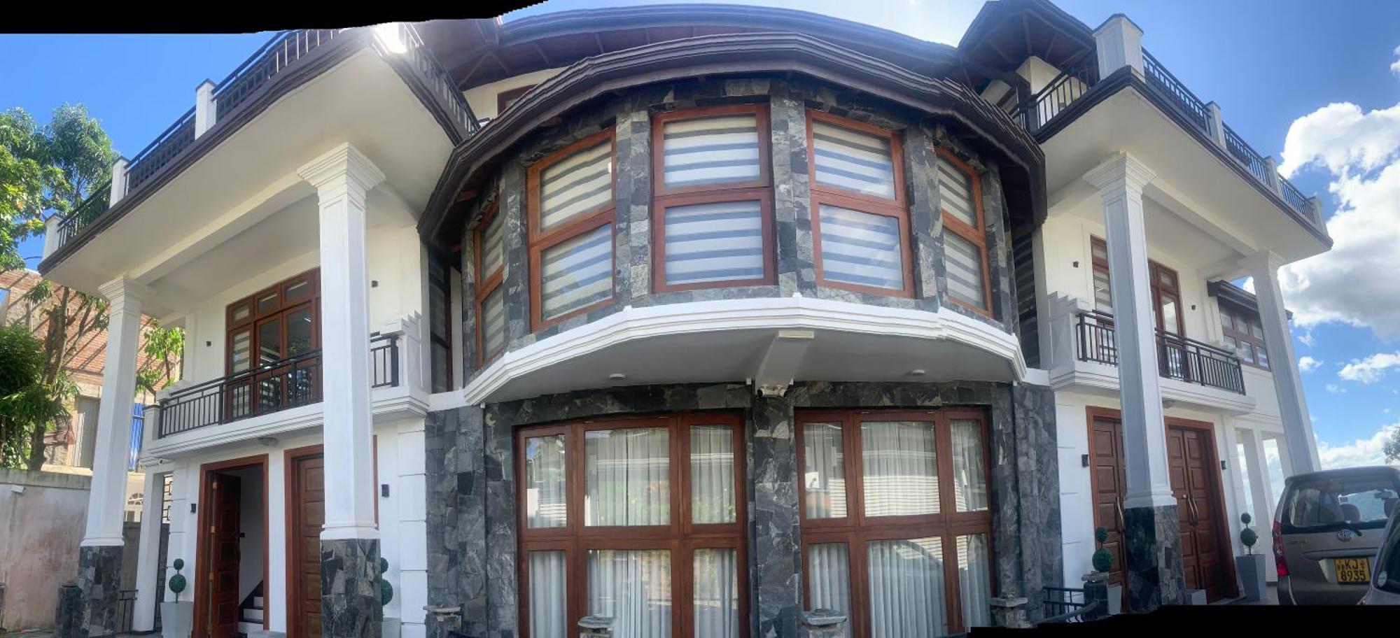 Golden King Residence - Free Pickup From Kandy Railway Station Extérieur photo