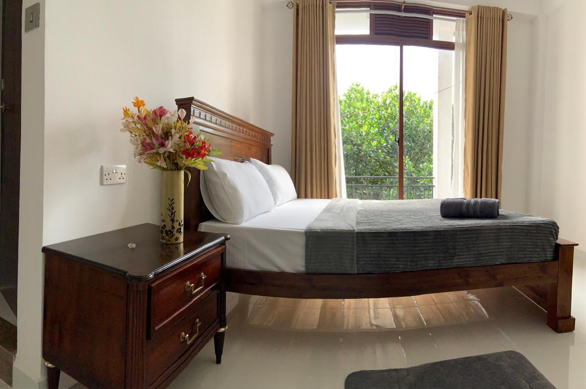 Golden King Residence - Free Pickup From Kandy Railway Station Extérieur photo