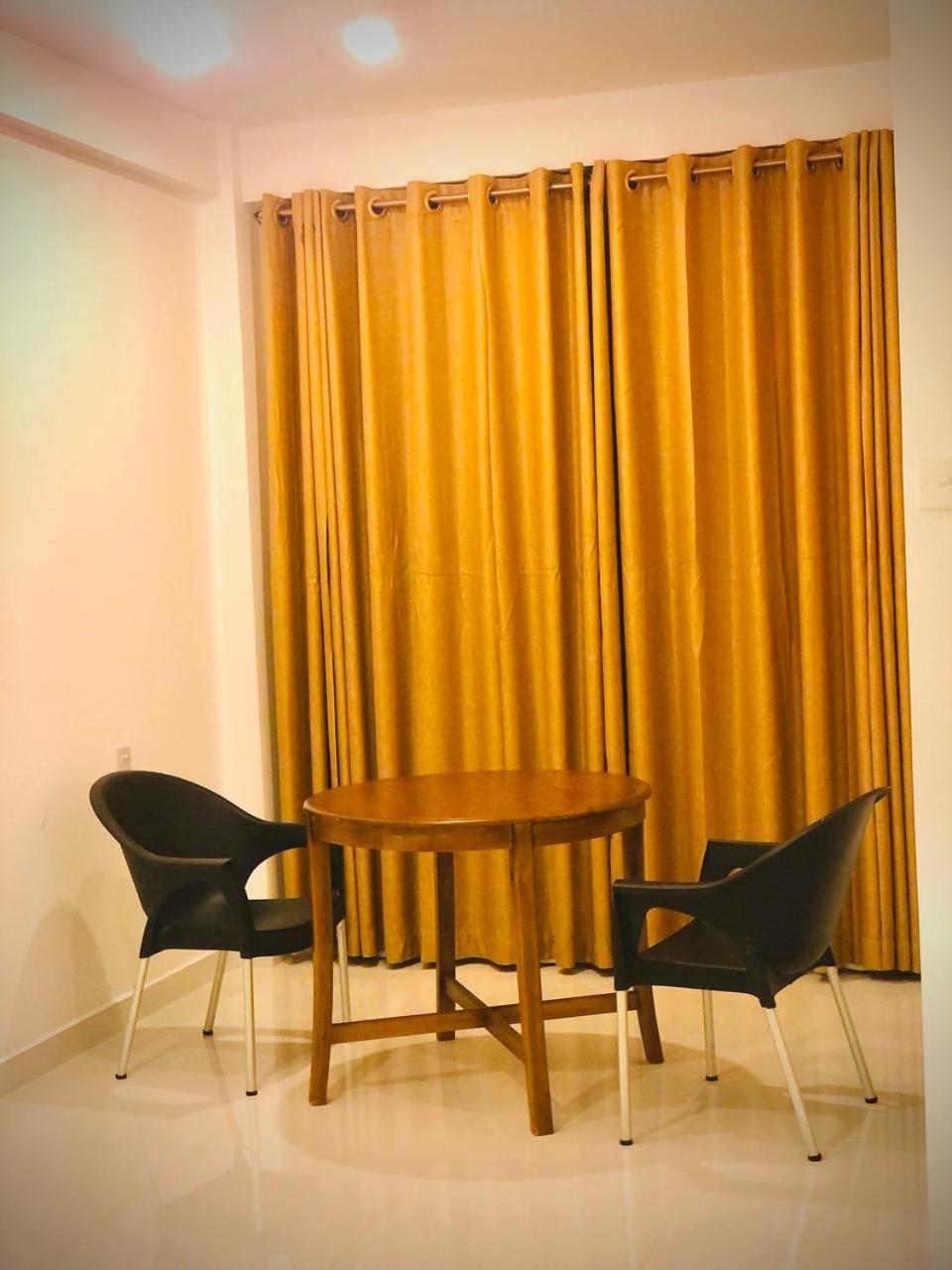 Golden King Residence - Free Pickup From Kandy Railway Station Extérieur photo